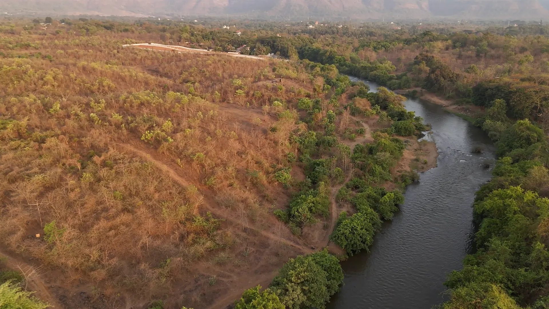 90 Acre River-Touch, 800 Metre River Front