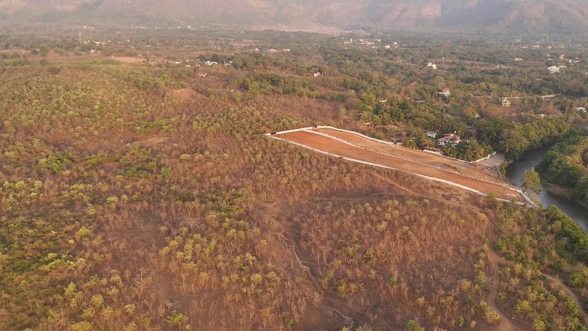 90 Acre River-Touch, 800 Metre River Front